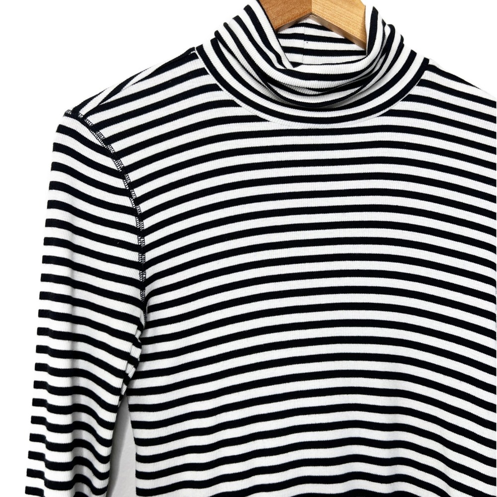 Everlane Womens Luxe Rib Turtleneck Bone Black Striped Supima Cotton Top Medium - Picture 3 of 8